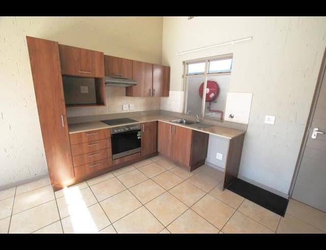 1 BEDROOM APARTMENT FOR SALE IN LONEHILL